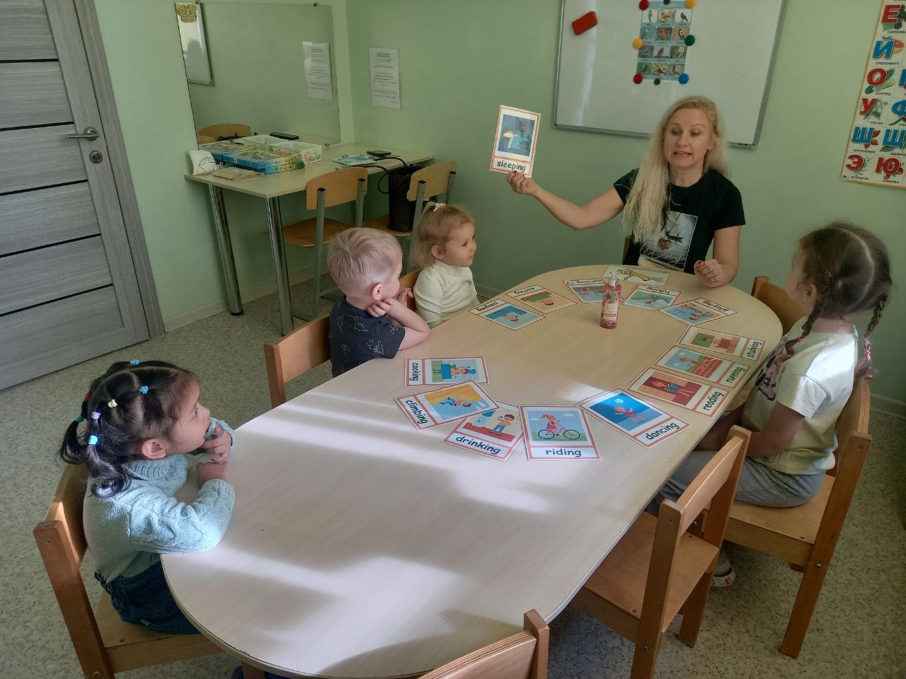 Занятия английским в «Планете детства» Занятия английским в Симферополе